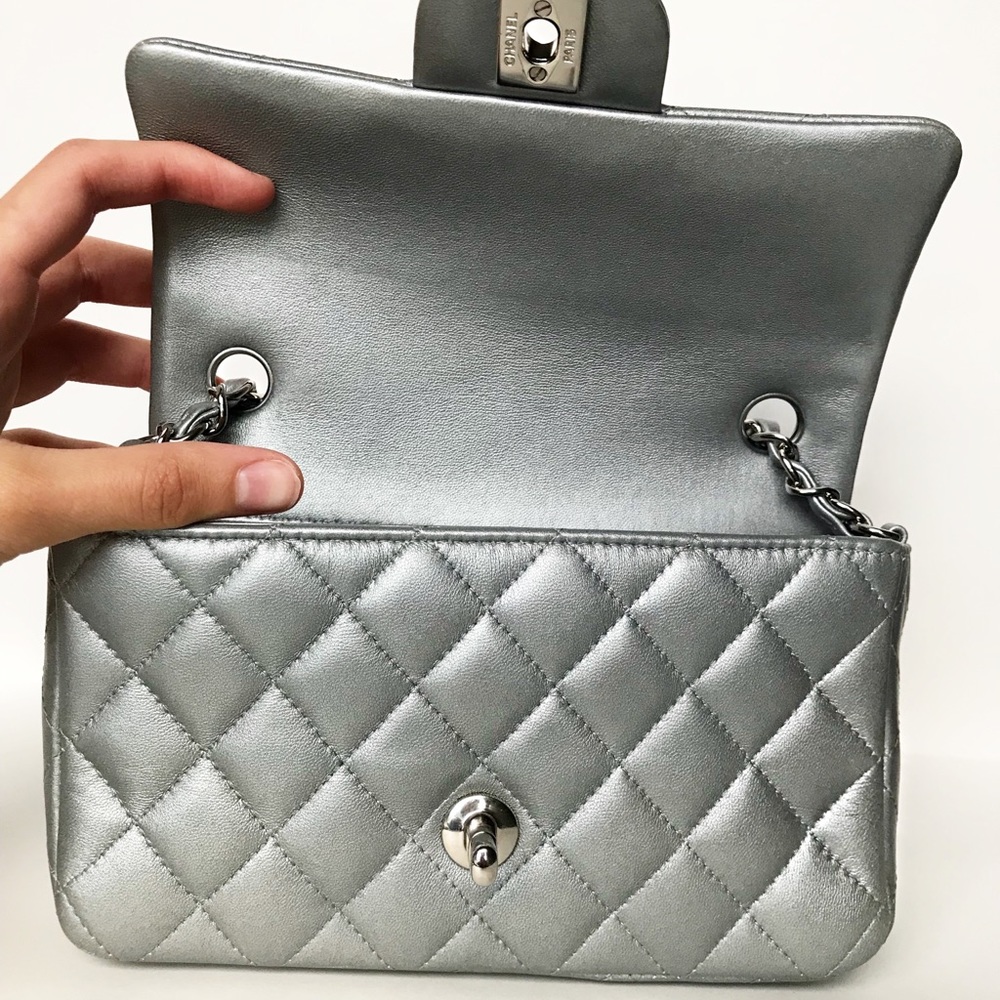 ❌SOLD❌ Chanel Mini Rectangular Flap Bag - Picture 2 of 8
